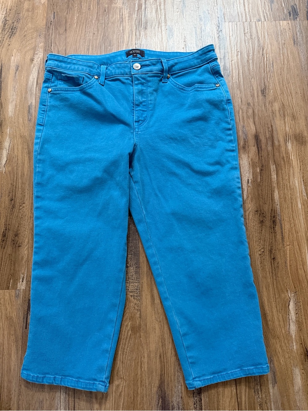 NYDJ Blue Straight Leg Colored Stone Rivets Women's 8 Denim Cropped Capri Jeans
